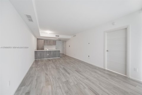 Copropriété à louer à Miami, Floride: 2 chambres, 103.96 m2 № 2240926 - photo 8