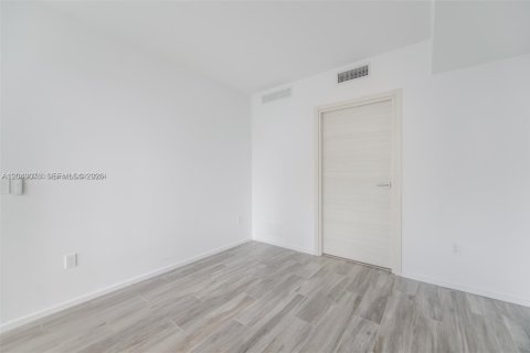 Copropriété à louer à Miami, Floride: 2 chambres, 103.96 m2 № 2240926 - photo 25