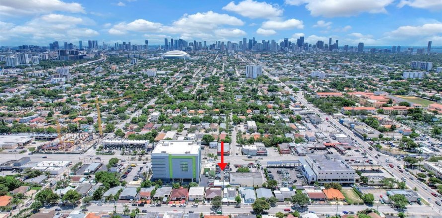 Immobilier commercial à Miami, Floride № 1887238