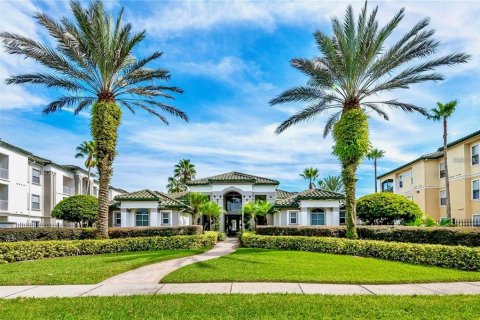 Condominio en alquiler en Orlando, Florida, 4 dormitorios, 121.98 m2 № 1918733 - foto 2
