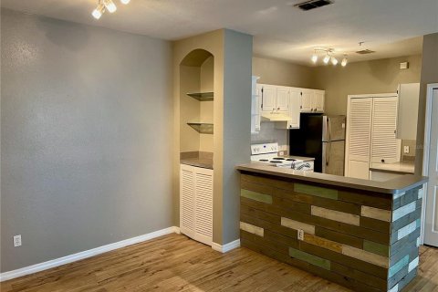 Condominio en alquiler en Orlando, Florida, 4 dormitorios, 121.98 m2 № 1918733 - foto 19