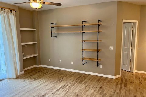 Condominio en alquiler en Orlando, Florida, 4 dormitorios, 121.98 m2 № 1918733 - foto 9