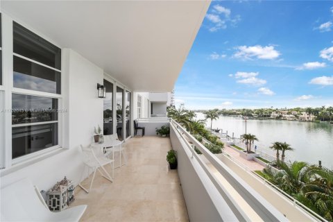 Condominio en venta en Miami Beach, Florida, 2 dormitorios, 180.23 m2 № 1864498 - foto 6