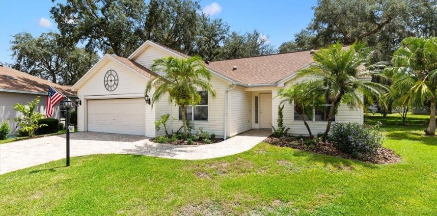 House in The Villages, Florida 3 bedrooms, 169.36 sq.m. № 1855541