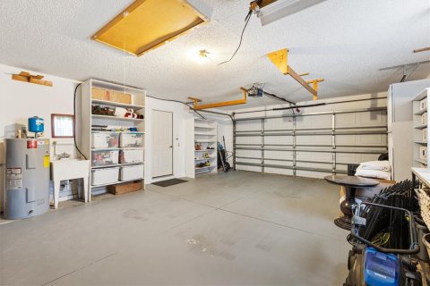 House in The Villages, Florida 3 bedrooms, 169.36 sq.m. № 1855541 - photo 30