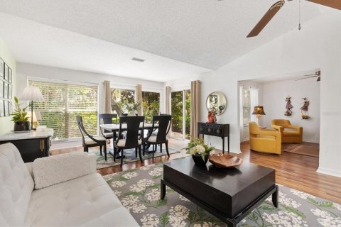 House in The Villages, Florida 3 bedrooms, 169.36 sq.m. № 1855541 - photo 14