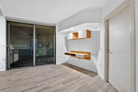 Copropriété à vendre à Miami, Floride: 2 chambres, 107.02 m2 № 2046403 - photo 13