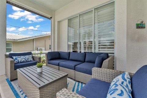 House in Belleair Beach, Florida 3 bedrooms, 194.35 sq.m. № 1876055 - photo 28
