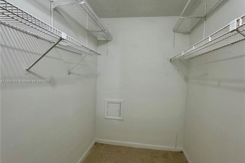 Condo in Margate, Florida, 1 bedroom  № 1878760 - photo 6