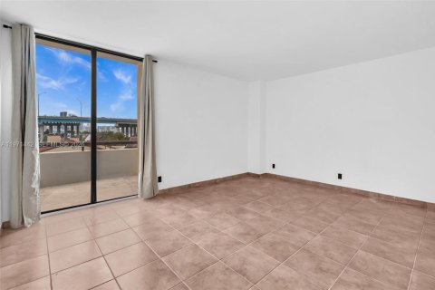 Condominio en alquiler en Aventura, Florida, 3 dormitorios, 220.27 m2 № 2032772 - foto 15