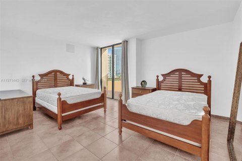 Condominio en alquiler en Aventura, Florida, 3 dormitorios, 220.27 m2 № 2032772 - foto 14