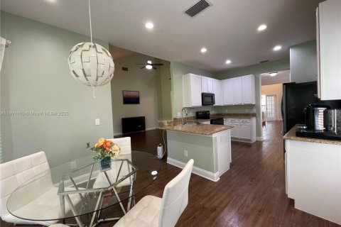 Купить виллу или дом в Орландо, Флорида 8 комнат, 260.22м2, № 1944019 - фото 8