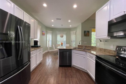 Купить виллу или дом в Орландо, Флорида 8 комнат, 260.22м2, № 1944019 - фото 6