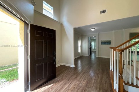 Купить виллу или дом в Орландо, Флорида 8 комнат, 260.22м2, № 1944019 - фото 3