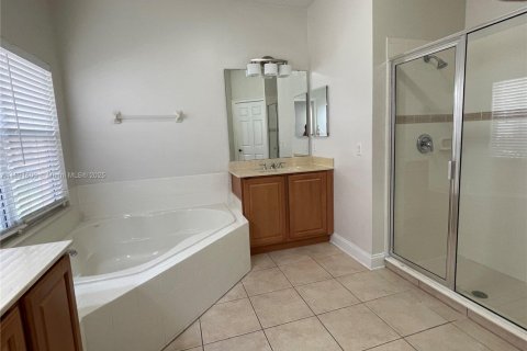 Купить виллу или дом в Орландо, Флорида 8 комнат, 260.22м2, № 1944019 - фото 17