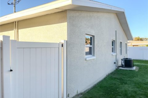 Купить виллу или дом в Тампа, Флорида 3 комнаты, 137.68м2, № 1718062 - фото 24