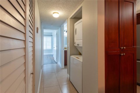 Купить кондоминиум в Тарпон-Спрингс, Флорида 6 комнат, 90.95м2, № 2102300 - фото 19