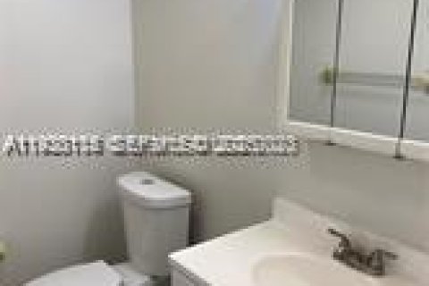 Купить таунхаус в Норт-Лодердейл, Флорида 3 спальни, 136.75м2, № 1988650 - фото 6