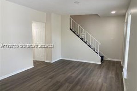 Купить таунхаус в Норт-Лодердейл, Флорида 3 спальни, 136.75м2, № 1988650 - фото 3