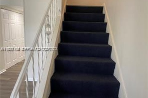 Купить таунхаус в Норт-Лодердейл, Флорида 3 спальни, 136.75м2, № 1988650 - фото 8