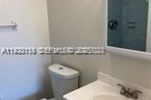 Купить таунхаус в Норт-Лодердейл, Флорида 3 спальни, 136.75м2, № 1988650 - фото 18