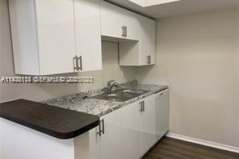 Купить таунхаус в Норт-Лодердейл, Флорида 3 спальни, 136.75м2, № 1988650 - фото 7