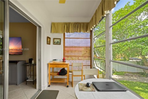 Condominio en venta en Lauderhill, Florida, 2 dormitorios, 80.82 m2 № 2043936 - foto 15