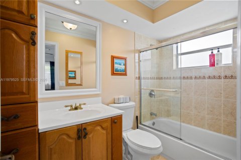 Condominio en venta en Lauderhill, Florida, 2 dormitorios, 80.82 m2 № 2043936 - foto 27