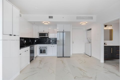 Купить кондоминиум в Майами, Флорида 2 спальни, 100.24м2, № 1833698 - фото 4