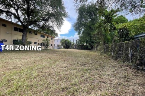 Купить земельный участок в Майами, Флорида № 2004467 - фото 3