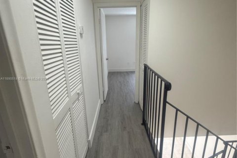 Adosado en alquiler en Lauderhill, Florida, 2 dormitorios, 94.76 m2 № 1435369 - foto 19
