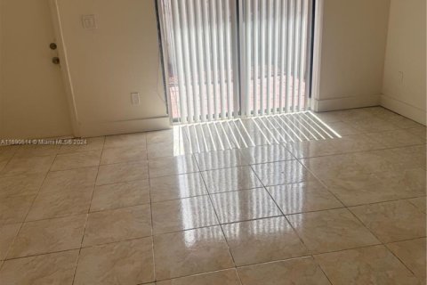 Adosado en alquiler en Lauderhill, Florida, 2 dormitorios, 94.76 m2 № 1435369 - foto 8