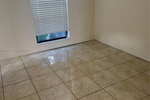Adosado en alquiler en Lauderhill, Florida, 2 dormitorios, 94.76 m2 № 1435369 - foto 6