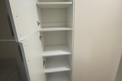 Adosado en alquiler en Lauderhill, Florida, 2 dormitorios, 94.76 m2 № 1435369 - foto 18