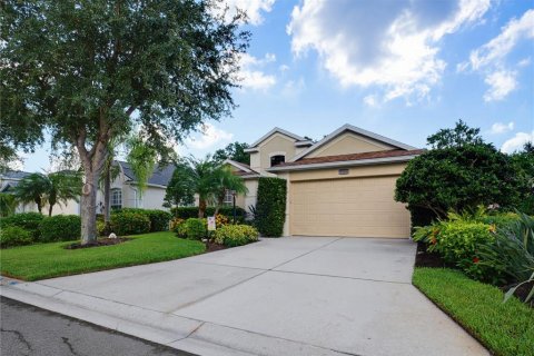 Villa ou maison à vendre à Bradenton, Floride: 3 chambres, 193.89 m2 № 2220757 - photo 2