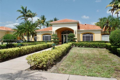 Condo in Doral, Florida, 2 bedrooms  № 1954076 - photo 28