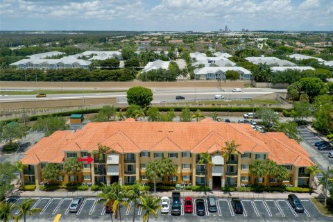 Condo in Doral, Florida, 2 bedrooms  № 1954076 - photo 26