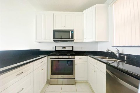 Condominio en alquiler en Winter Haven, Florida, 2 dormitorios, 101.26 m2 № 1845106 - foto 7