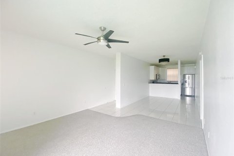 Condominio en alquiler en Winter Haven, Florida, 2 dormitorios, 101.26 m2 № 1845106 - foto 4