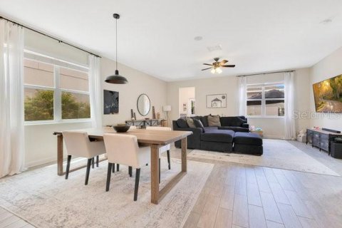 Casa en venta en Orlando, Florida, 3 dormitorios, 208.01 m2 № 1916141 - foto 16