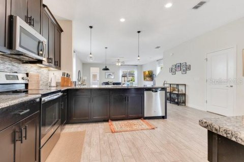 Casa en venta en Orlando, Florida, 3 dormitorios, 208.01 m2 № 1916141 - foto 19