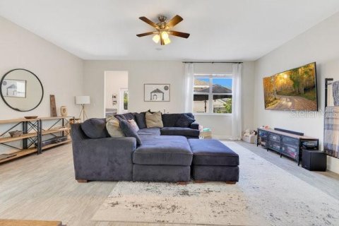 Casa en venta en Orlando, Florida, 3 dormitorios, 208.01 m2 № 1916141 - foto 9