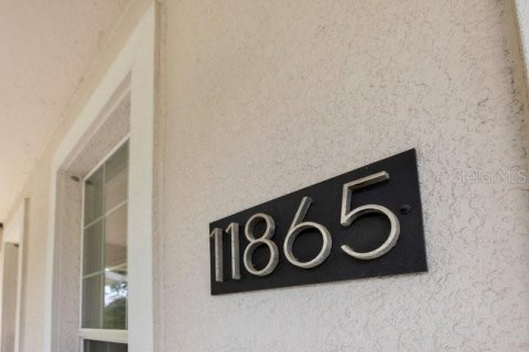 Casa en venta en Orlando, Florida, 3 dormitorios, 208.01 m2 № 1916141 - foto 3