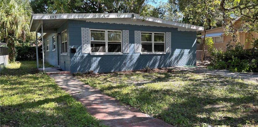 Casa en Saint Petersburg, Florida 5 dormitorios, 107.21 m2 № 1914343