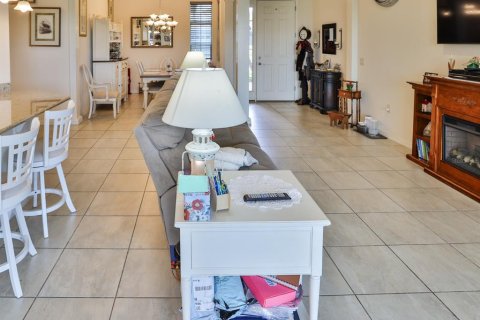 Casa en venta en Winter Haven, Florida, 3 dormitorios, 192.21 m2 № 2155896 - foto 5
