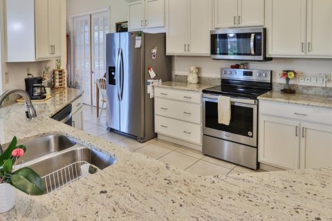 Casa en venta en Winter Haven, Florida, 3 dormitorios, 192.21 m2 № 2155896 - foto 12