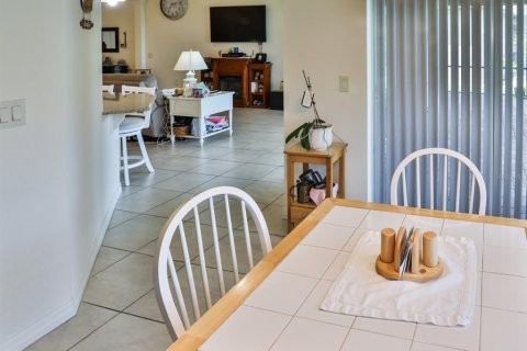 Casa en venta en Winter Haven, Florida, 3 dormitorios, 192.21 m2 № 2155896 - foto 8