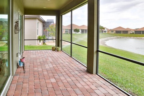 Casa en venta en Winter Haven, Florida, 3 dormitorios, 192.21 m2 № 2155896 - foto 22