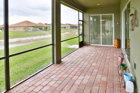 Casa en venta en Winter Haven, Florida, 3 dormitorios, 192.21 m2 № 2155896 - foto 23