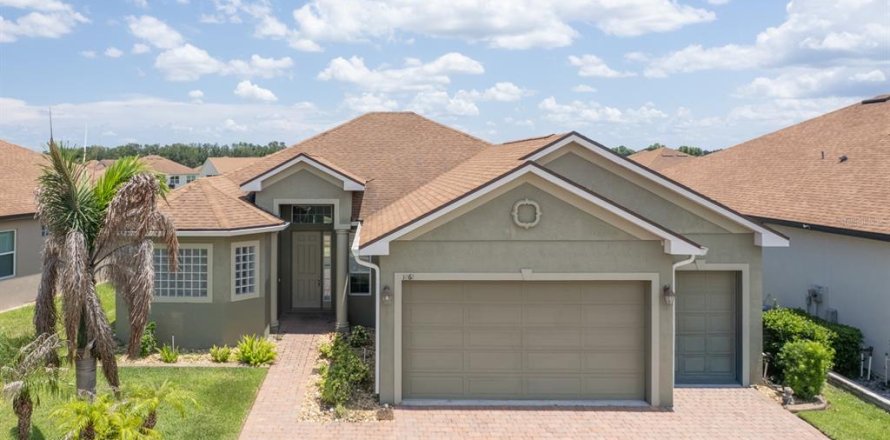 Casa en Winter Haven, Florida 3 dormitorios, 192.21 m2 № 2155896